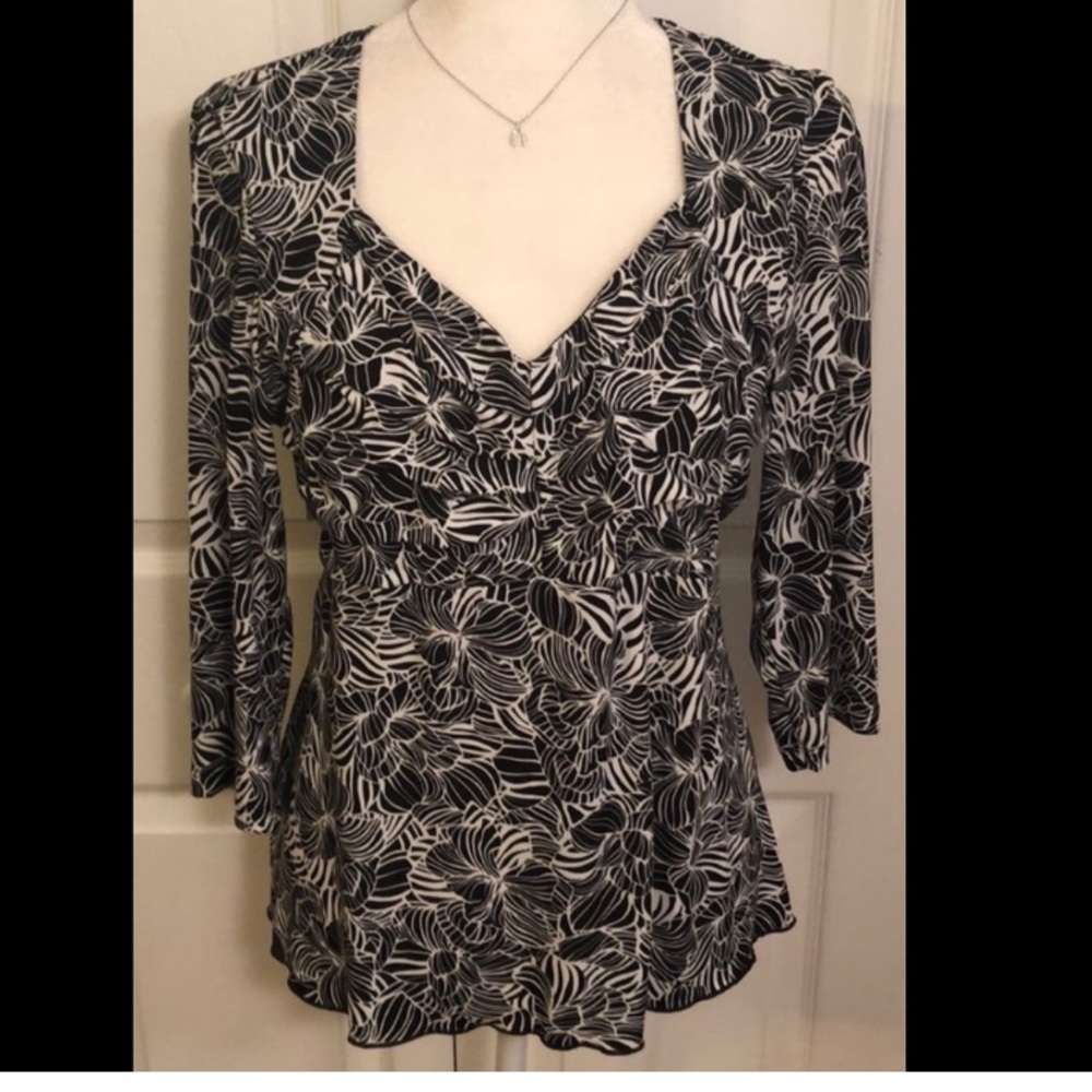 Christopher & Banks cute tie in back top size XL